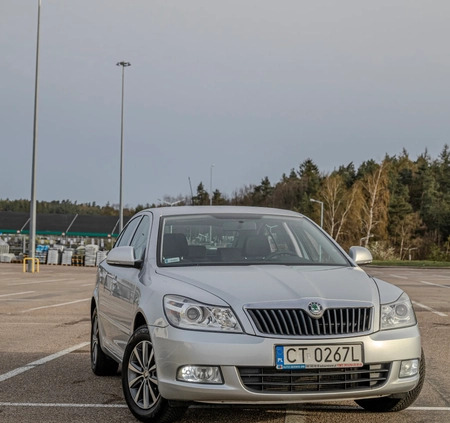 Skoda Octavia cena 22500 przebieg: 281155, rok produkcji 2010 z Gdynia małe 254